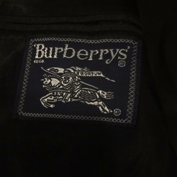 Burberry’s suit jacket